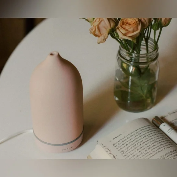 Vitruvi Stone Diffuser - Picture 6 of 7